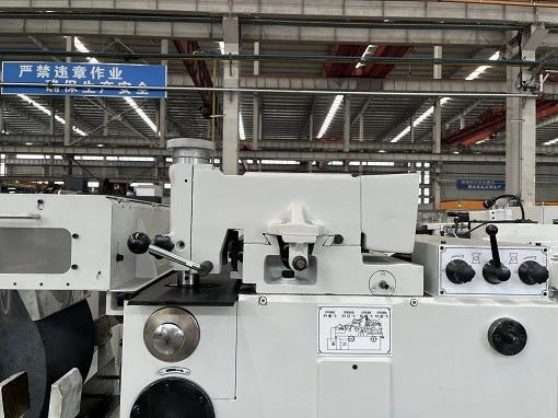 Guide Wheel Dresser of Wide-Wheel Centerless Grinder Guide Wheel Dresser of Wide-Wheel Centerless Grinder